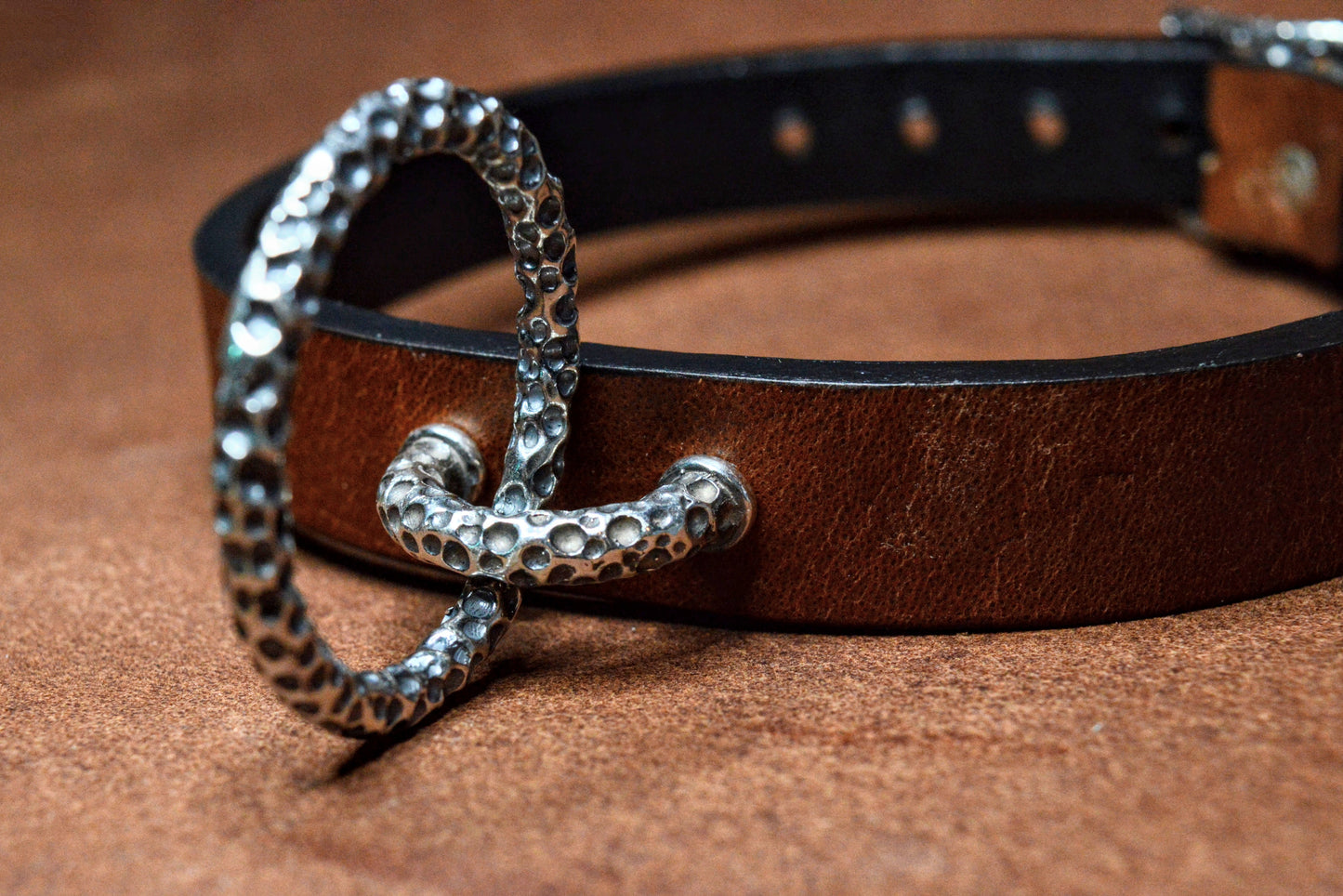 the "Inperfection" choker