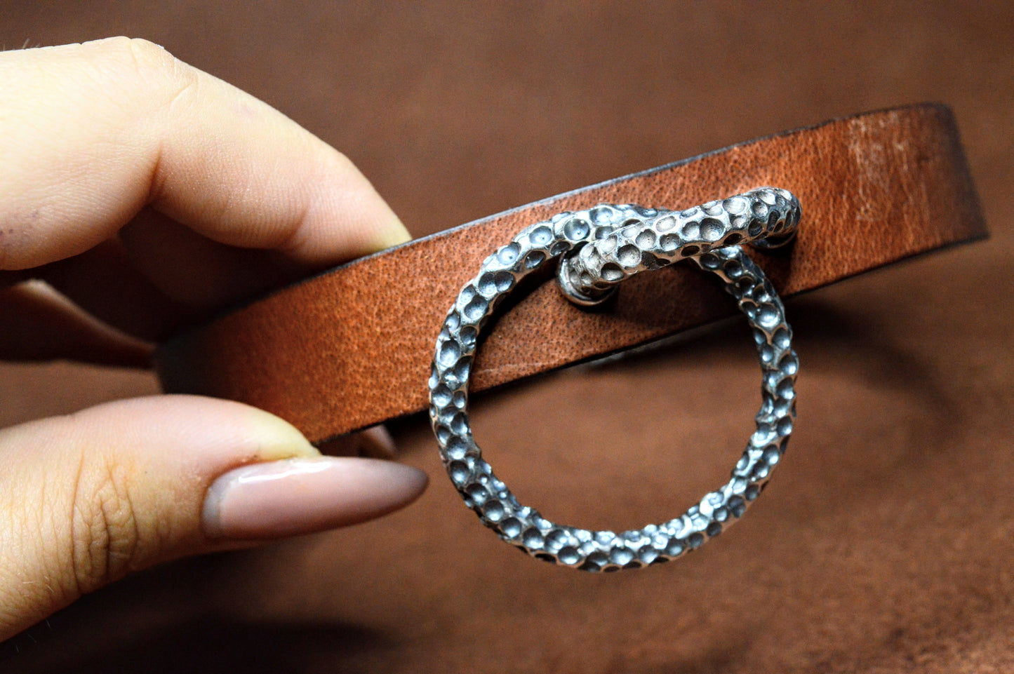 the "Inperfection" choker